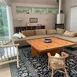 Holiday home Large Close To Nature Tikob
