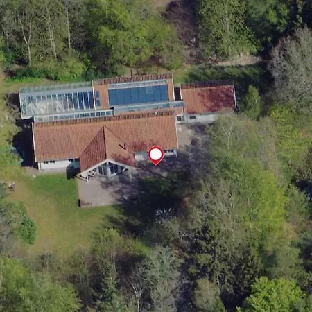 Vakantiehuis Large Close To Nature